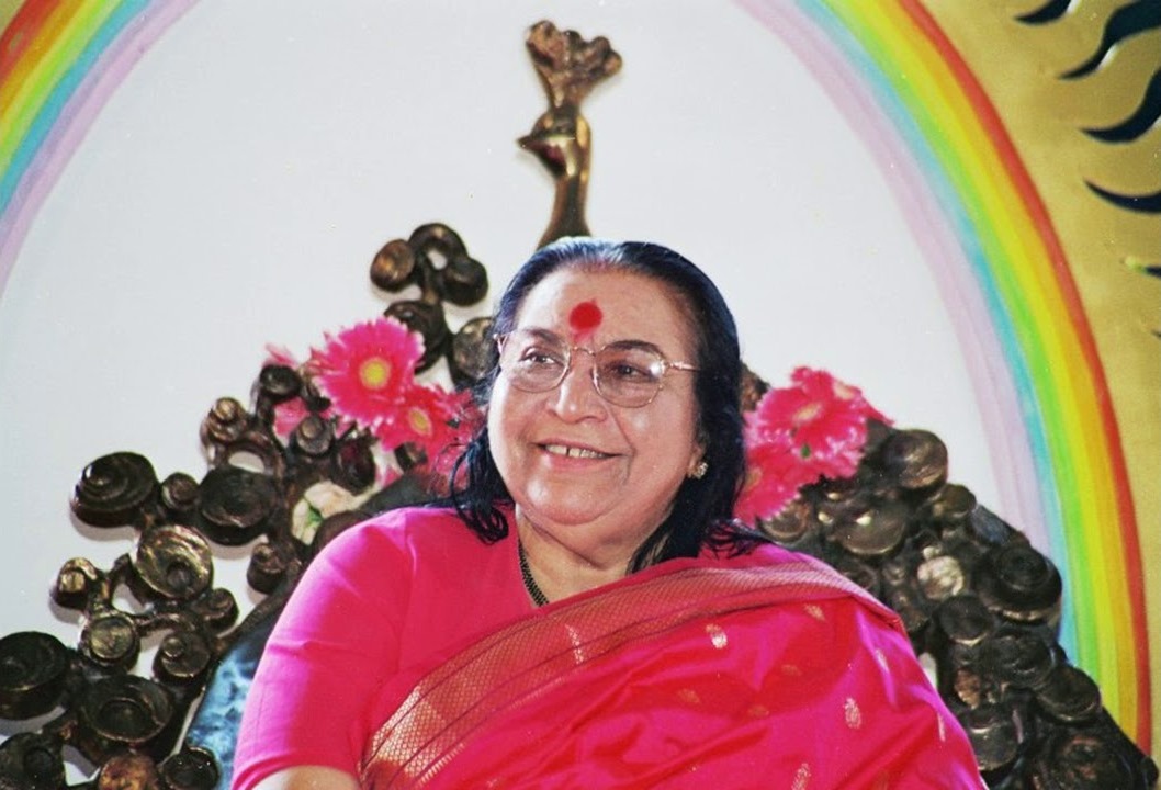 Shri Mataji arcobaleno
